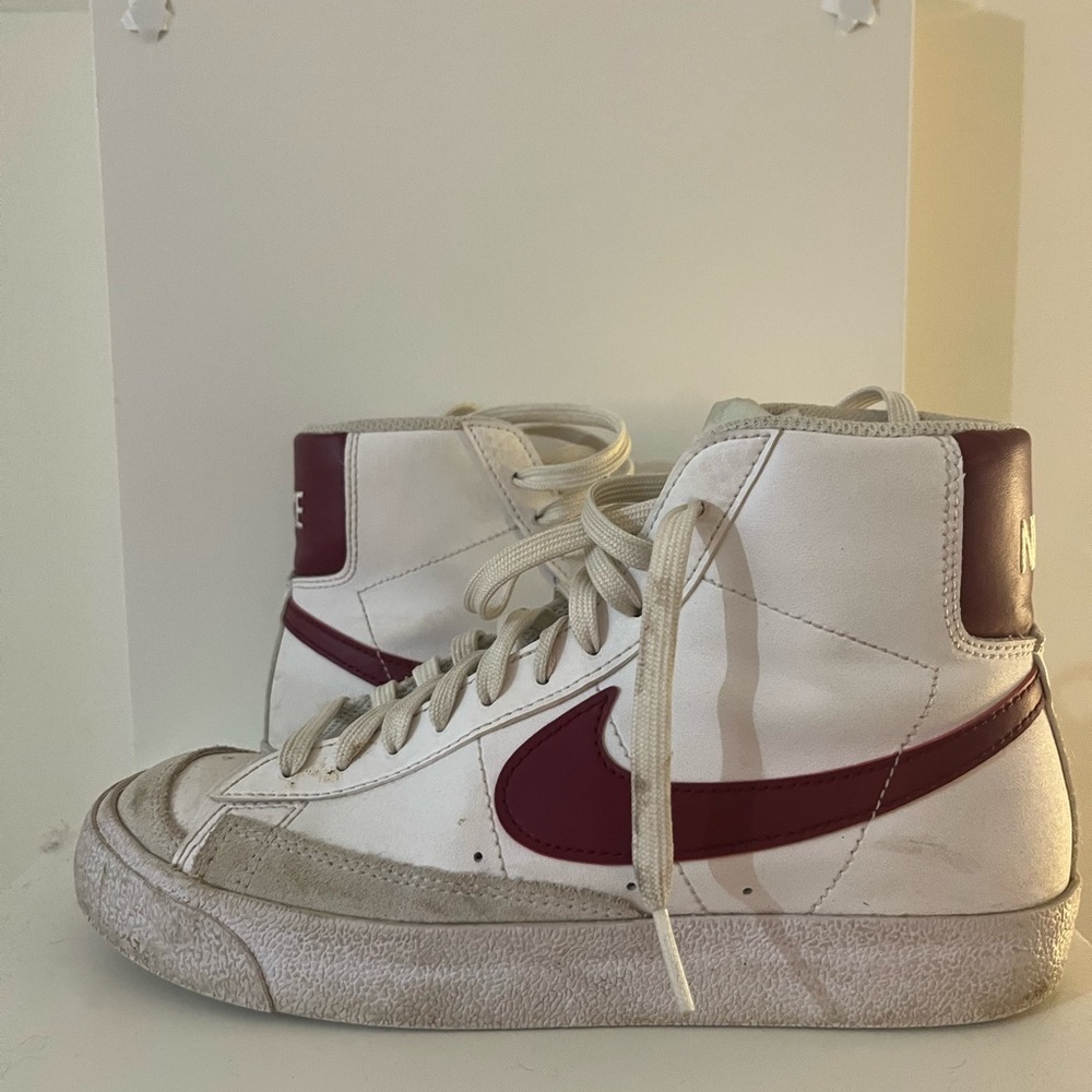 NIKE blazers worn size 5 (would clean before)
